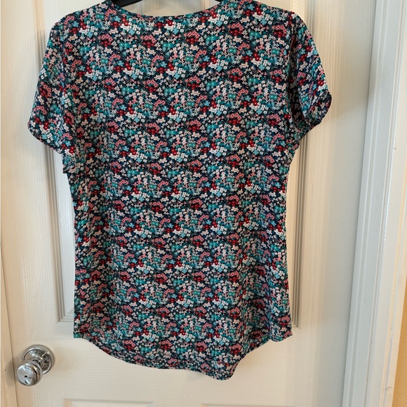 Van Heusen floral print blouse, size small - Picture 3 of 5